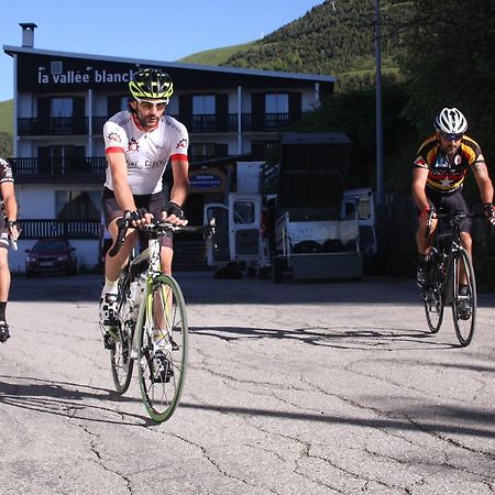 La Vallee Blanche Bikehotel Alpe d'Huez Exterior photo